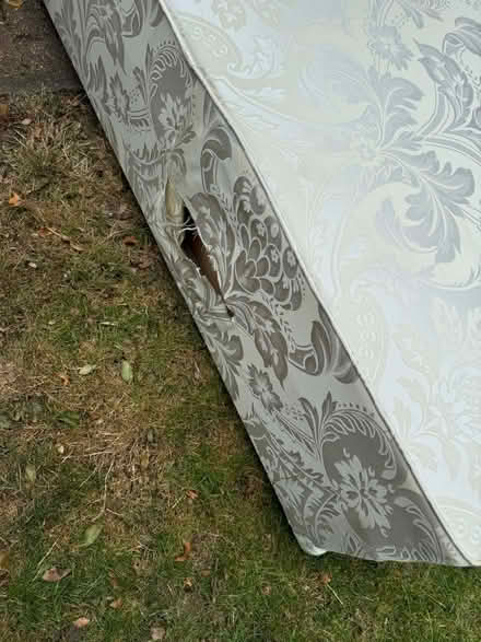 Photo of free 4 Drawer Divan base (NR18) #3