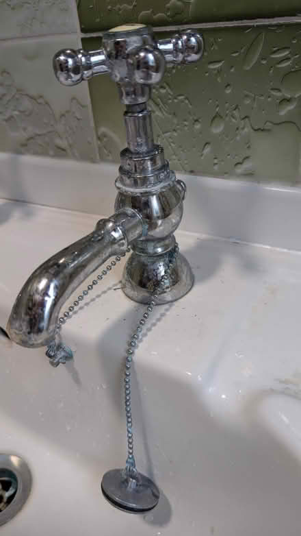 Photo of free Pedestal sink (Meanwood LS6) #2