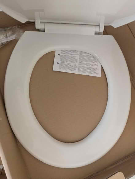 Photo of free New Toilet seats (GL4) #2