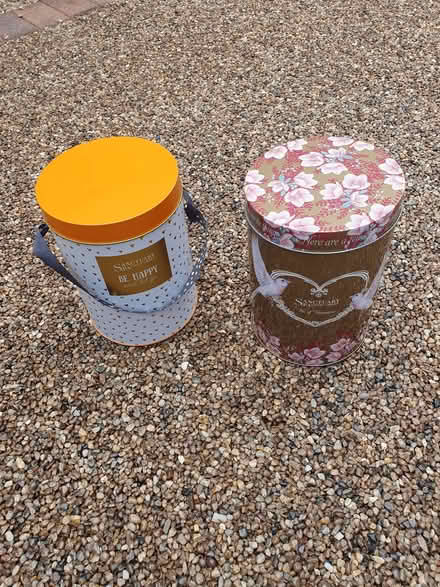 Photo of free Two empty Santuary Spa tins (Silverdale NG11) #1