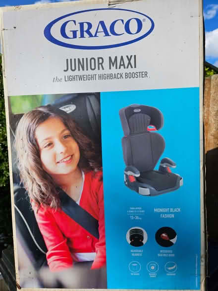 Photo of free Child's car seat for 4 years to 12 years (Weybridge KT13) #1