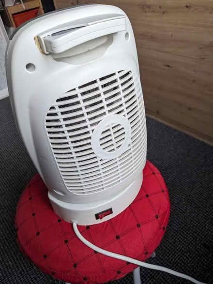 Photo of free Fan heater with remote (Orpington) #2
