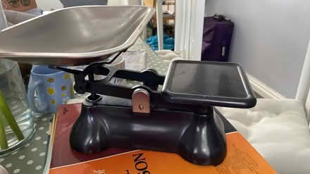 Photo of free Kitchen scales and weights (Hoddesdon EN11) #1