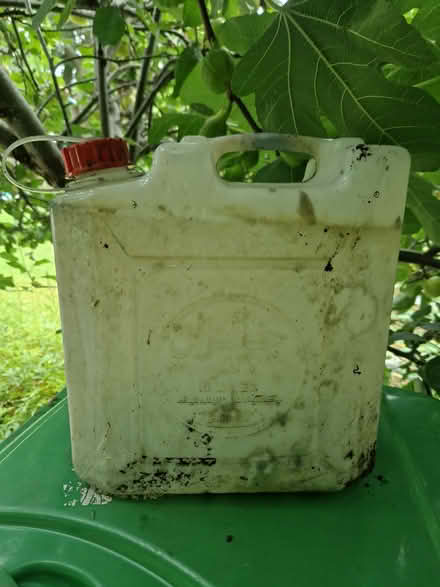 Photo of Water containers (Ardwick M12) #1