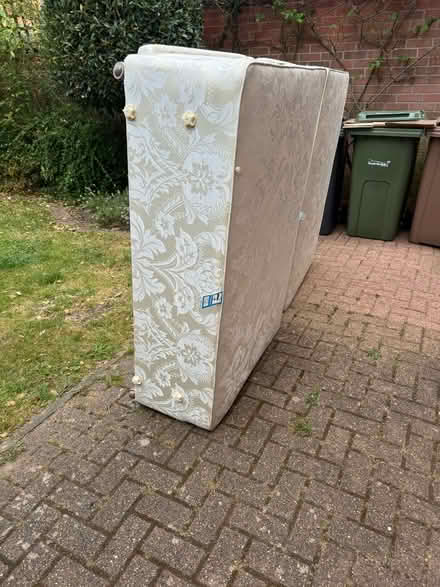 Photo of free 4 Drawer Divan base (NR18) #1