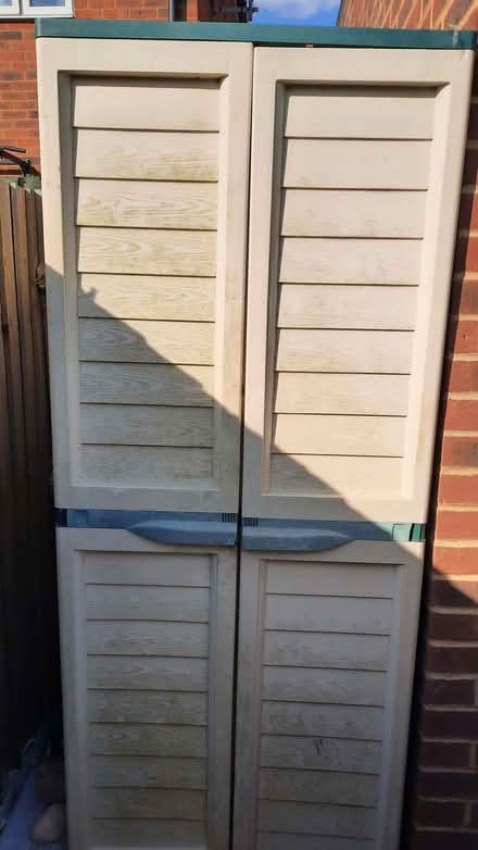 Photo of free Garden storage unit approx 6ft x 3ft (Winnersh RG41) #3