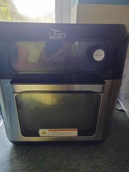Photo of free Uten large air fryer (Edenthorpe) #1