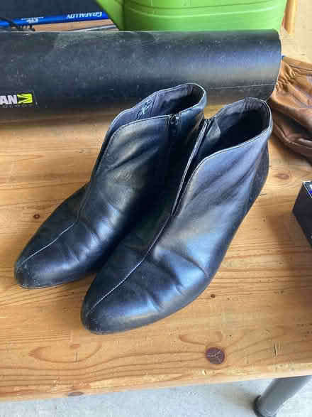 Photo of free Women’s Italian Leather Boots (New Market) #1