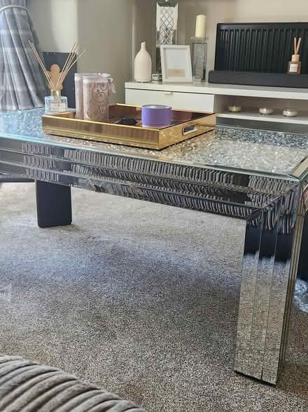 Photo of free Crushed diamond coffee table (Tunbridge Wells) #4