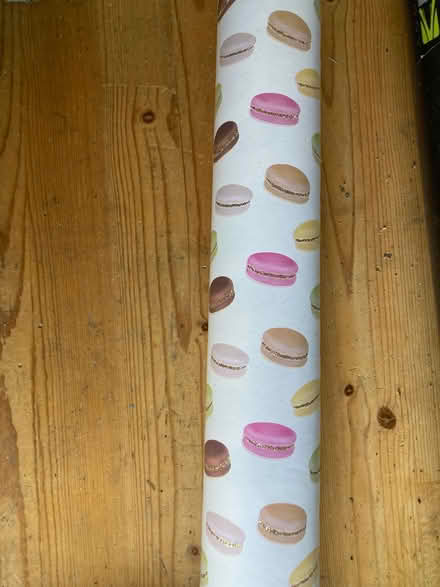 Photo of free Macaron Wrapping Paper (New Market) #1