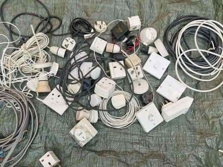 Photo of free UK mains electric plugs, sockets, timers, switches (Caversham Heights RG4) #2