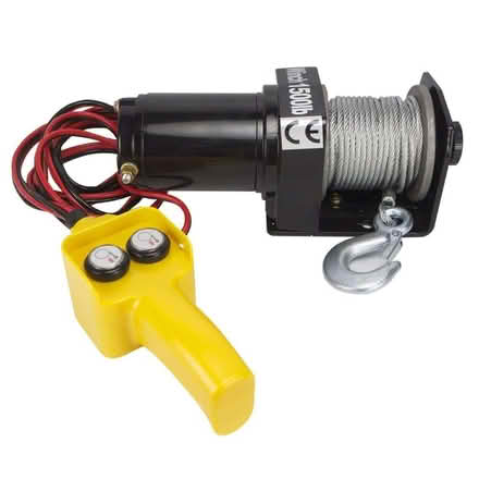 Photo of winch of some sort (electric or manual ratchet) (Manor Park S2) #2