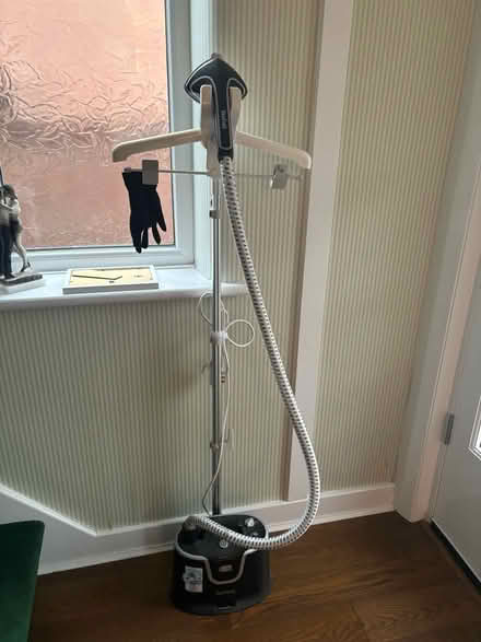 Photo of free TEFAL clothes steamer (Churchtown PR9) #1