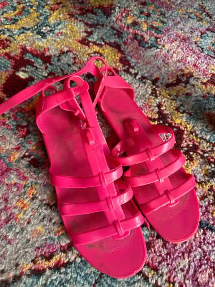 Photo of free Pink jelly sandals (Thornton Heath CR0) #1