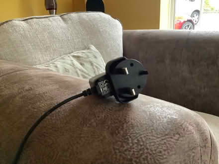 Photo of Charger (Fence BB12) #2