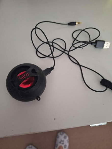 Photo of free Mini portable speaker (Borehamwood WD6) #1