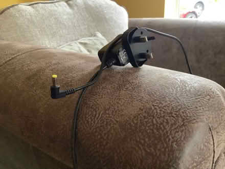 Photo of Charger (Fence BB12) #1