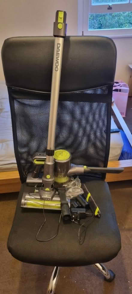 Photo of free Wireless Vacuum Hoover (Harringay N4) #1