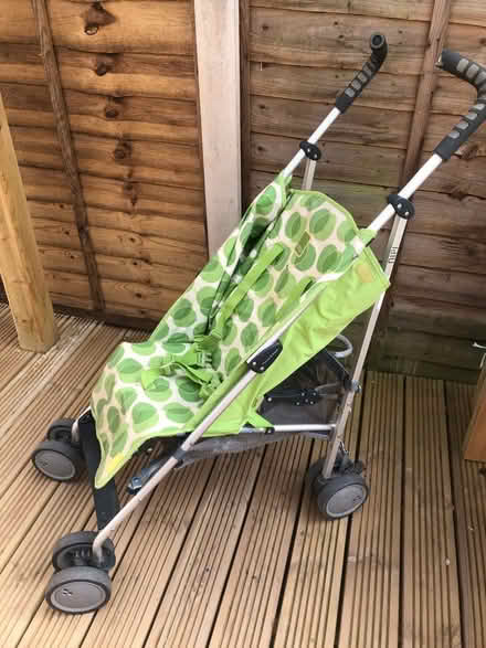 Photo of free Stroller (DE15 Burton) #1