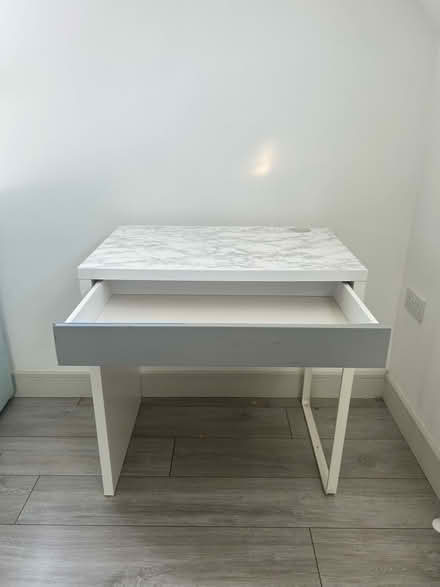 Photo of free IKEA Micke desk (Thornton Heath) #4