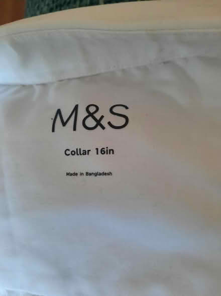 Photo of free White short sleve shirts 16"collar (ME20) #1