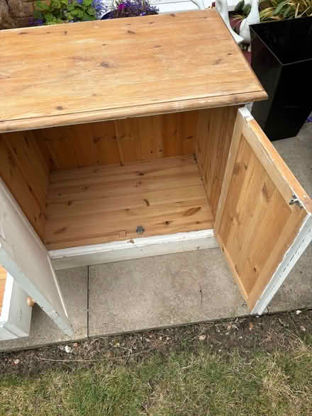 Photo of free Solid pine unit (Leighton Buzzard LU7) #4