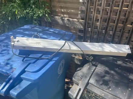 Photo of free 2 Floresceunt Fixtures and Bulbs (midtown Palo Alto) #1