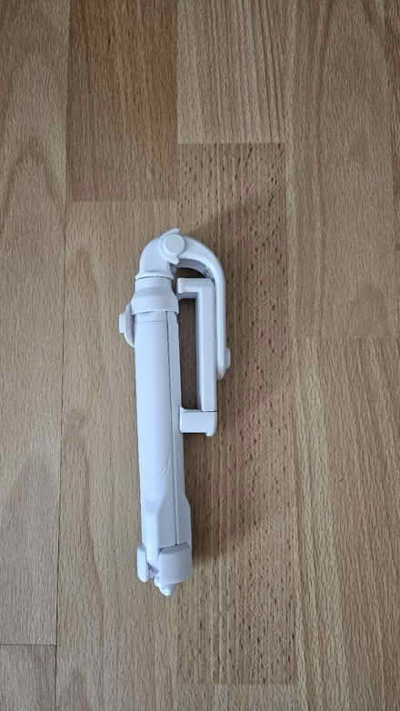 Photo of free Folding tripod (HA7) #1