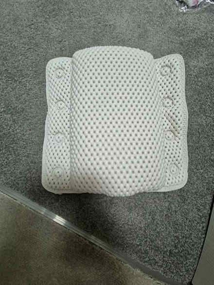 Photo of free Bath Pillow (Becontree RM8) #1