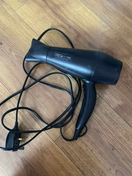 Photo of free Hair dryer (Holloway Road N7) #1