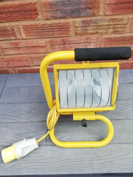 Photo of free 110 work light (Catchems End DY12) #1