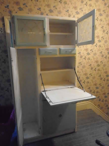 Photo of free Kitchen cabinet (Broomhill S10) #2
