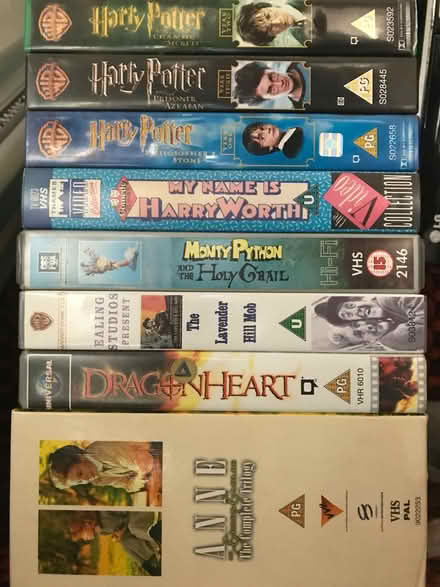 Photo of free VHS Video Tapes (Franche DY11) #1