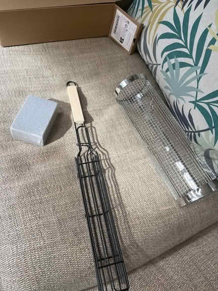 Photo of free BBQ grill buts (Br2 Shortlands) #1