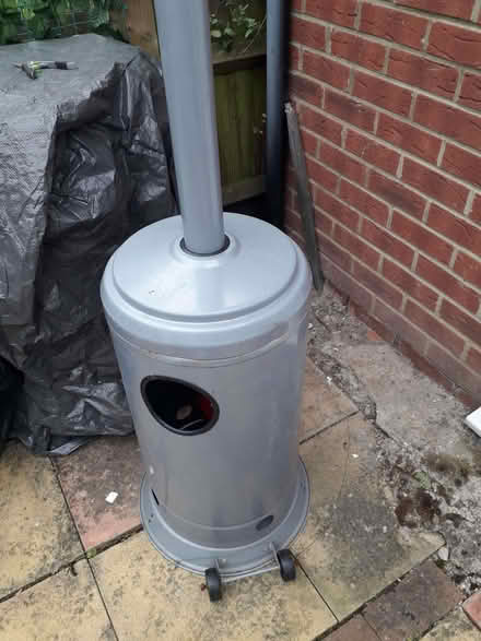 Photo of free Outdoor patio heater (Hayes UB3) #1