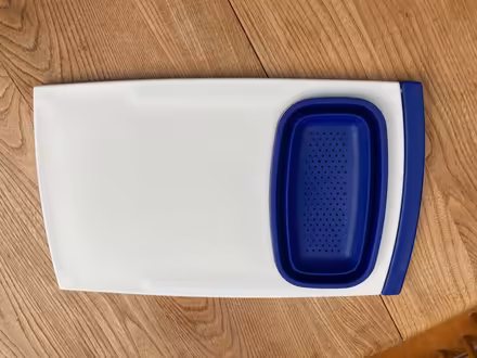 Photo of free chopping board (RH12) #1