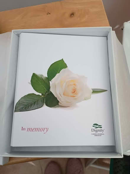 Photo of free Book of condolence (Clayton Green PR5) #1
