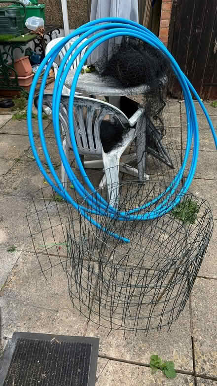 Photo of free Allotment Stuff (LU2 Round Green) #1