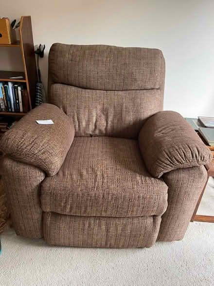Photo of free Electric reclining chair (Dorking) #2