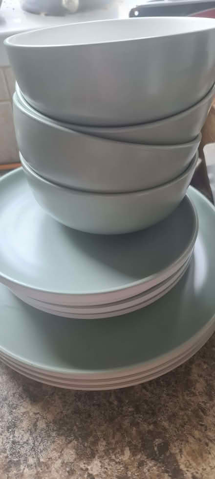 Photo of free Dinner plates, bowls and side plates set (Seaburn SR6) #1
