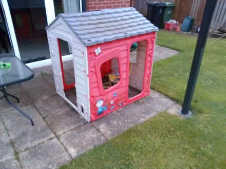 Photo of free playhouse (Manston LS15) #1