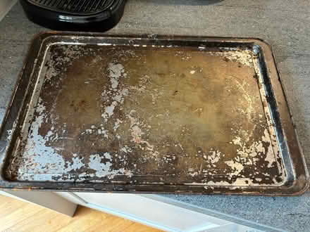 Photo of free Baking tray (Leighton Buzzard LU7) #1
