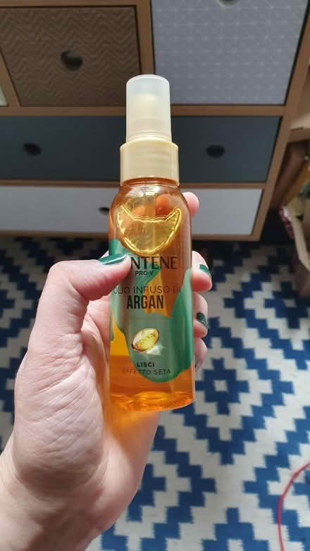 Photo of free Hair oil with Argan (Twickenham) #1
