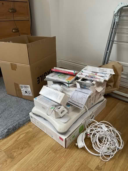 Photo of free 2xWii + fit board, discs and bits (IG10 high beech) #3