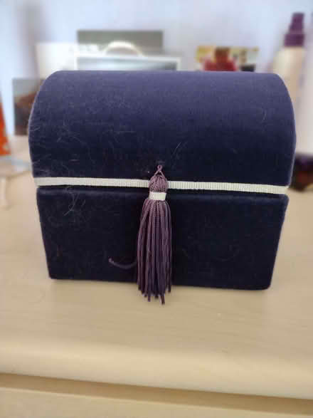 Photo of free Velvet musical box (Crosspool S10) #1