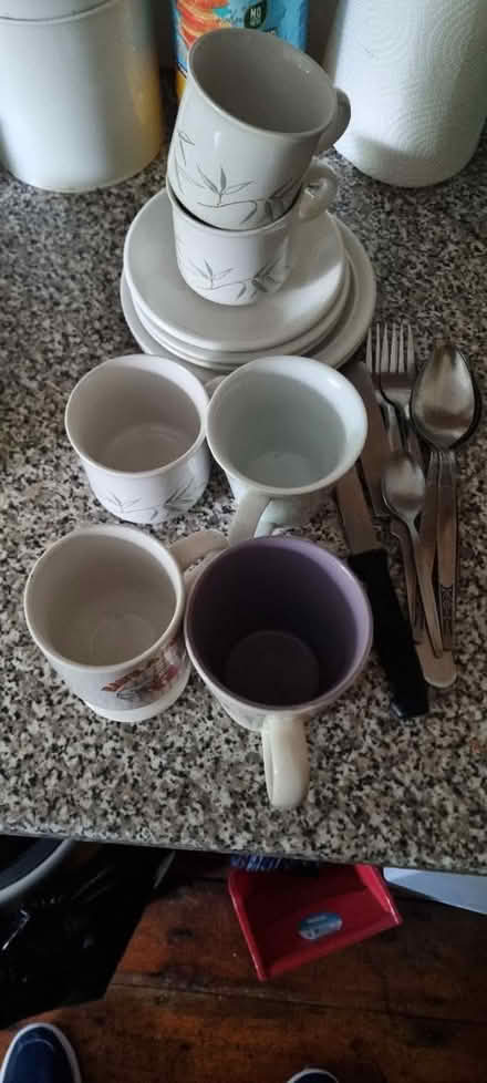 Photo of free Cups and saucers (ilford) #1