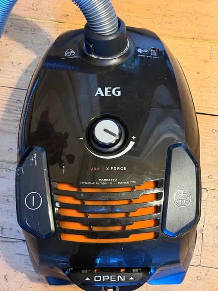 Photo of free AEG vacuum - on/off NOT working (EH3 Warriston) #1