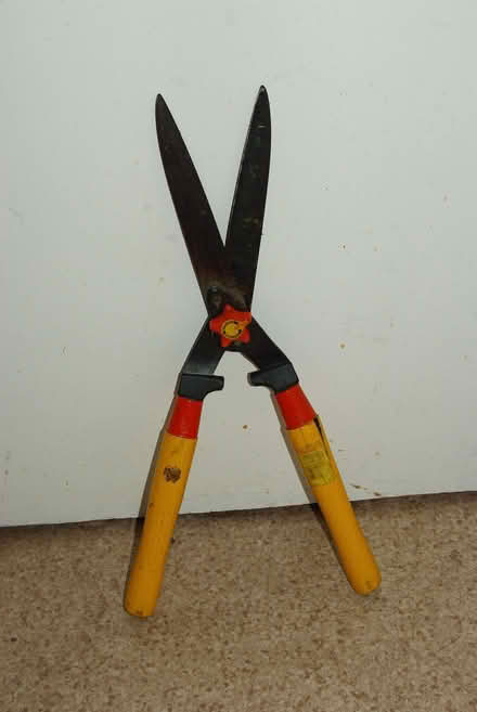 Photo of free Garden Shears (CT14) #1