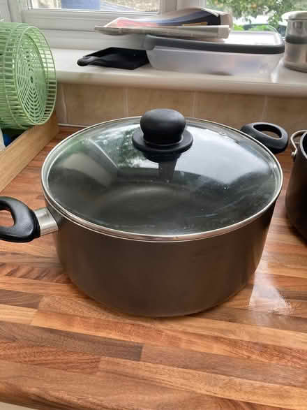 Photo of free Large pans, ( and some odd lids) (Waterlooville) #1