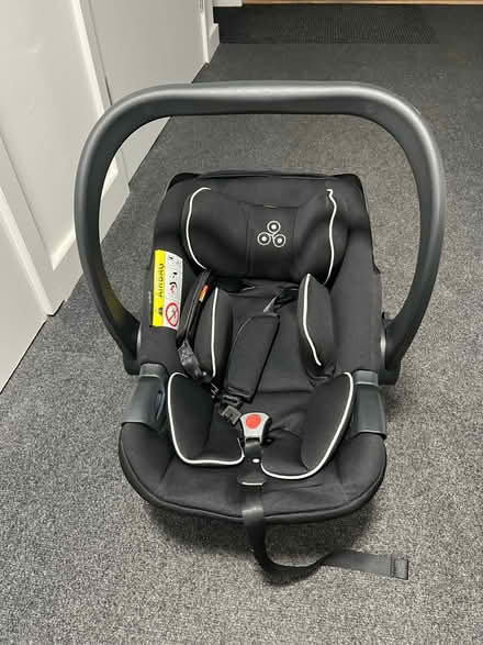 Photo of free Baby car seat (CM17 Newhall, Harlow) #2